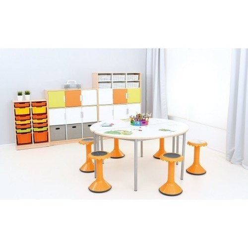 Tabouret appui sur table