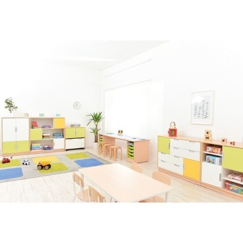 Longue table salle de classe primaire